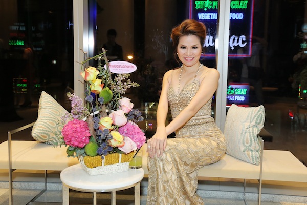 Showbiz.net.vn-bui-thi-ha-ngoisaonet-2b