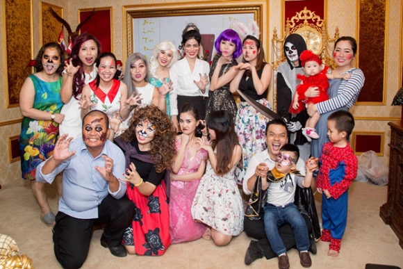 halloween bao ve long hoang 12